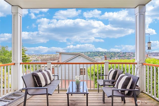 1616 Bigelow Avenue N, Seattle, WA 98109