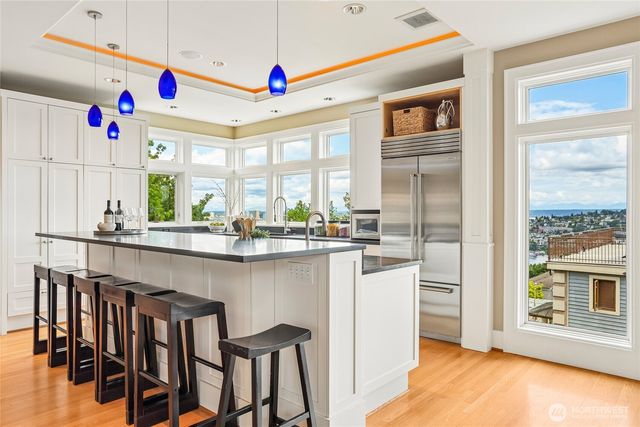1616 Bigelow Avenue N, Seattle, WA 98109