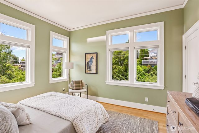 1616 Bigelow Avenue N, Seattle, WA 98109