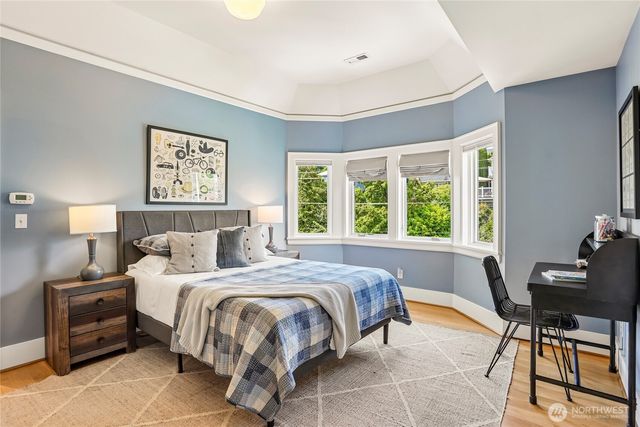 1616 Bigelow Avenue N, Seattle, WA 98109