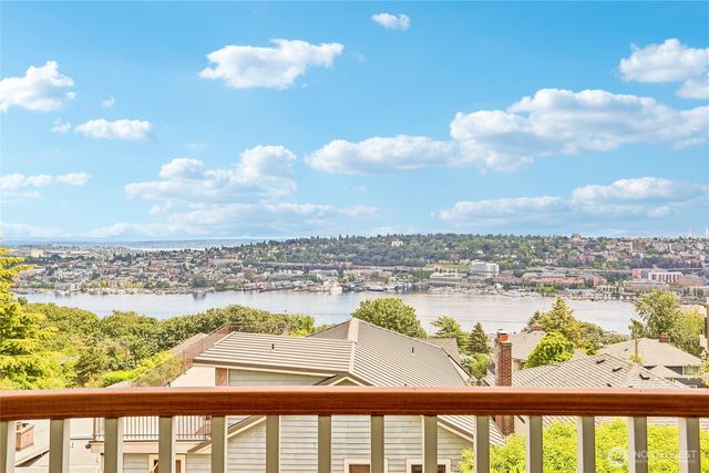 1616 Bigelow Avenue N, Seattle, WA 98109