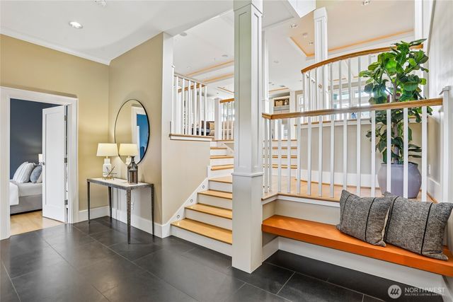 1616 Bigelow Avenue N, Seattle, WA 98109