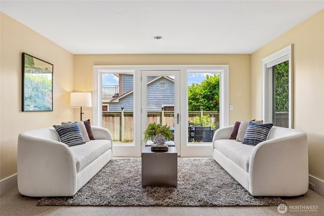 1616 Bigelow Avenue N, Seattle, WA 98109