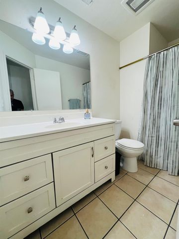 513 Algen Ct, Modesto, CA 95358
