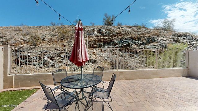 451 W MOUNTAIN SAGE Drive, Phoenix, AZ 85045