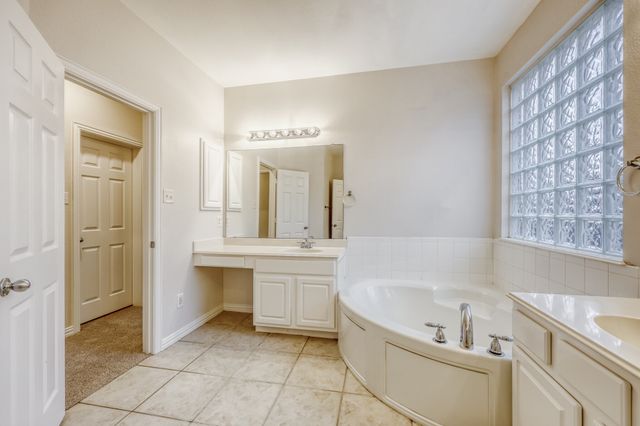 5747 Appalossa Drive, Grand Prairie, TX 75052