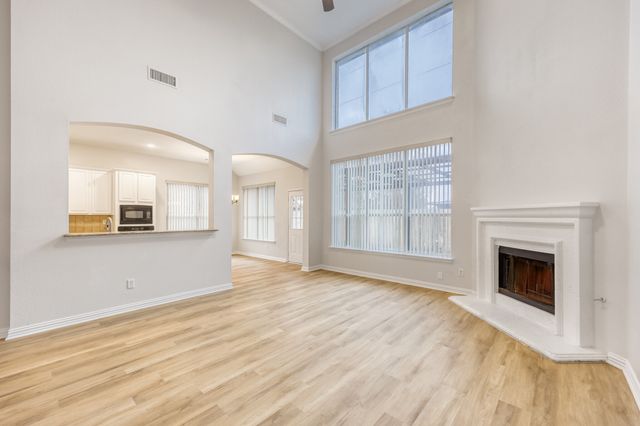 5747 Appalossa Drive, Grand Prairie, TX 75052