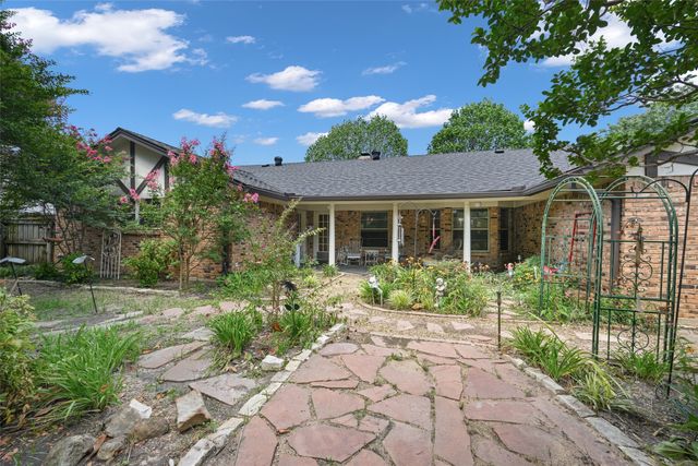 3705 Briarhaven Lane, Colleyville, TX 76034