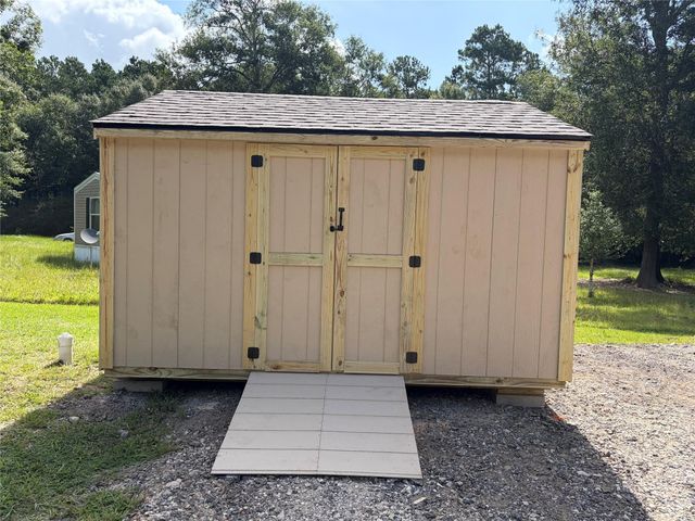 25 County Road 3893 W, Cleveland, TX 77328