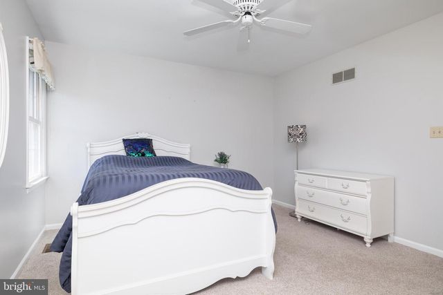 209 DEERGRASS RD, Hockessin, DE 19707