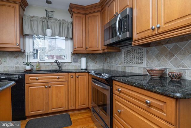 209 DEERGRASS RD, Hockessin, DE 19707