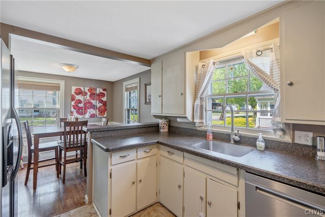 120 Hazelhurst Avenue, Clay, NY 13212