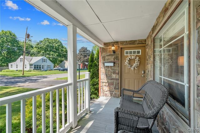 120 Hazelhurst Avenue, Clay, NY 13212