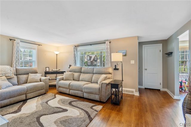 120 Hazelhurst Avenue, Clay, NY 13212