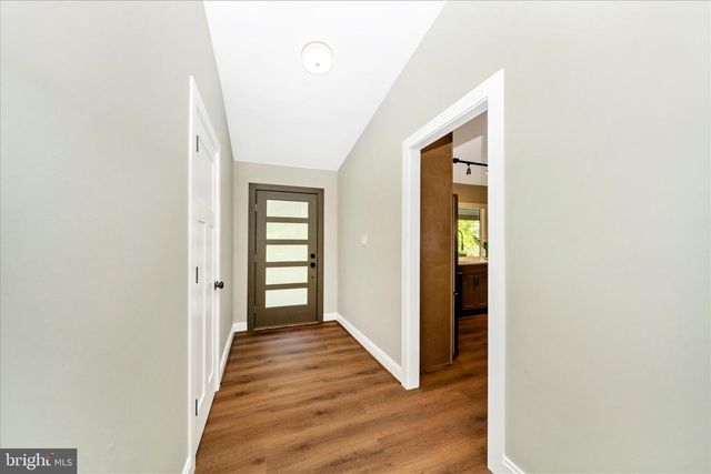 12509 KNIGHTSBRIDGE CT, Rockville, MD 20850