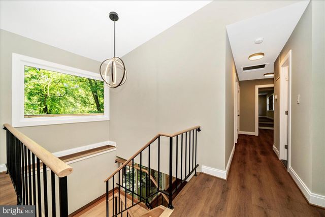 12509 KNIGHTSBRIDGE CT, Rockville, MD 20850