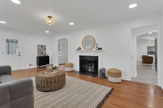 2615 Northwest Boulevard, Upper Arlington, OH 43221