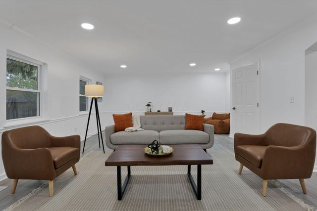 2615 Northwest Boulevard, Upper Arlington, OH 43221