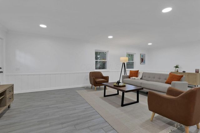 2615 Northwest Boulevard, Upper Arlington, OH 43221