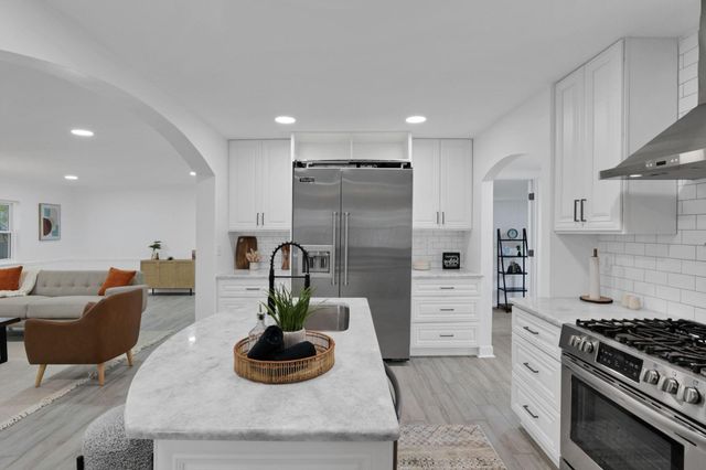 2615 Northwest Boulevard, Upper Arlington, OH 43221