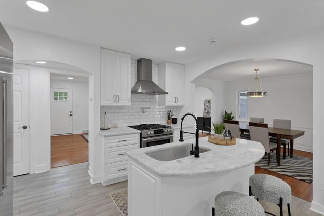 2615 Northwest Boulevard, Upper Arlington, OH 43221