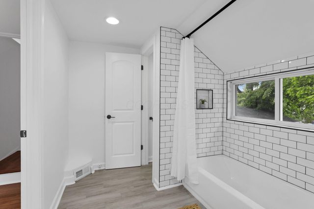 2615 Northwest Boulevard, Upper Arlington, OH 43221