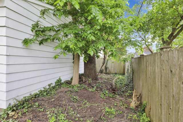 2615 Northwest Boulevard, Upper Arlington, OH 43221