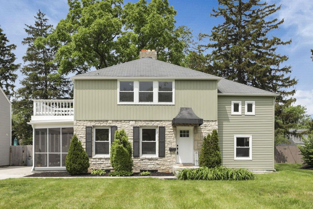 2615 Northwest Boulevard, Upper Arlington, OH 43221