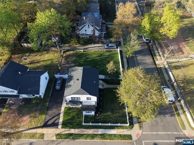 266 Elm Avenue, Teaneck, NJ 07666