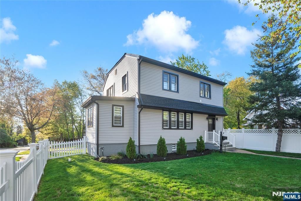 266 Elm Avenue, Teaneck, NJ 07666