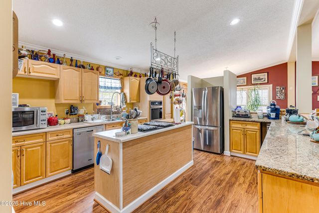 905 Palmer Drive, Carolina Shores, NC 28467