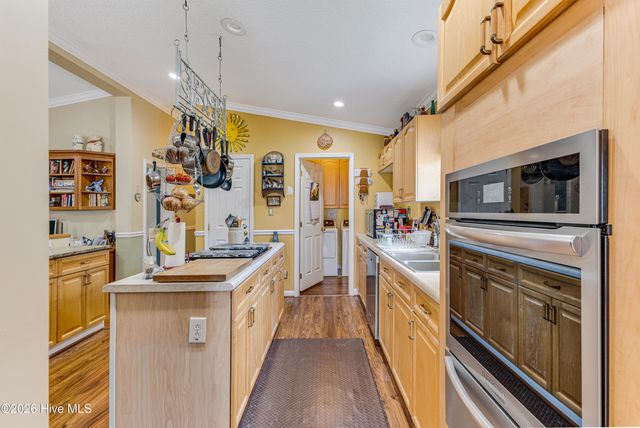 905 Palmer Drive, Carolina Shores, NC 28467
