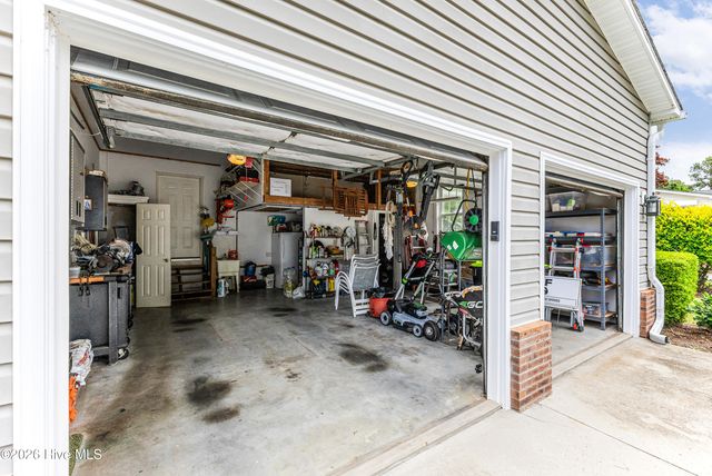 905 Palmer Drive, Carolina Shores, NC 28467