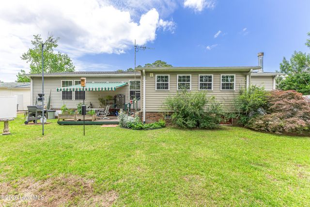 905 Palmer Drive, Carolina Shores, NC 28467