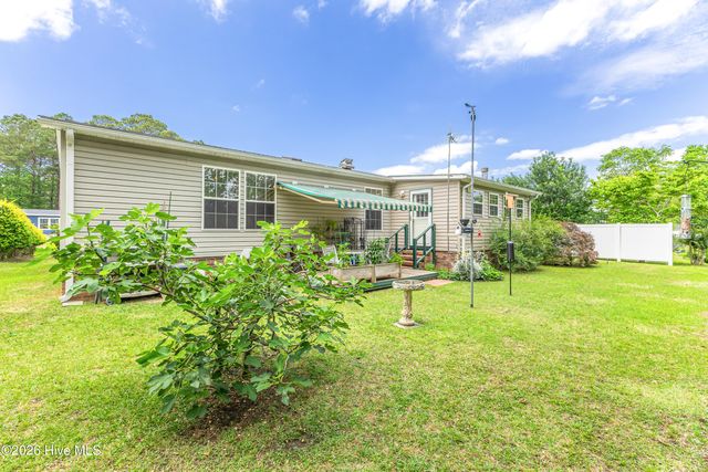 905 Palmer Drive, Carolina Shores, NC 28467