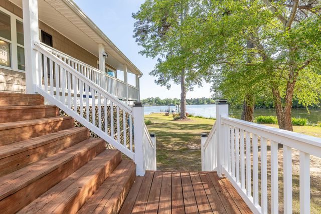 1719 Taw Caw Drive, Summerton, SC 29148