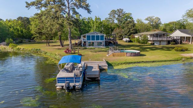 1719 Taw Caw Drive, Summerton, SC 29148