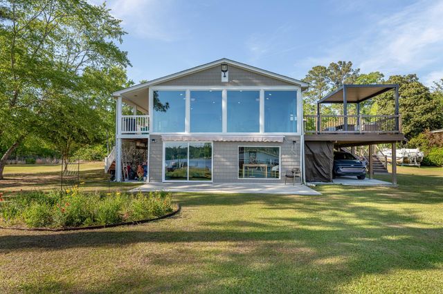 1719 Taw Caw Drive, Summerton, SC 29148