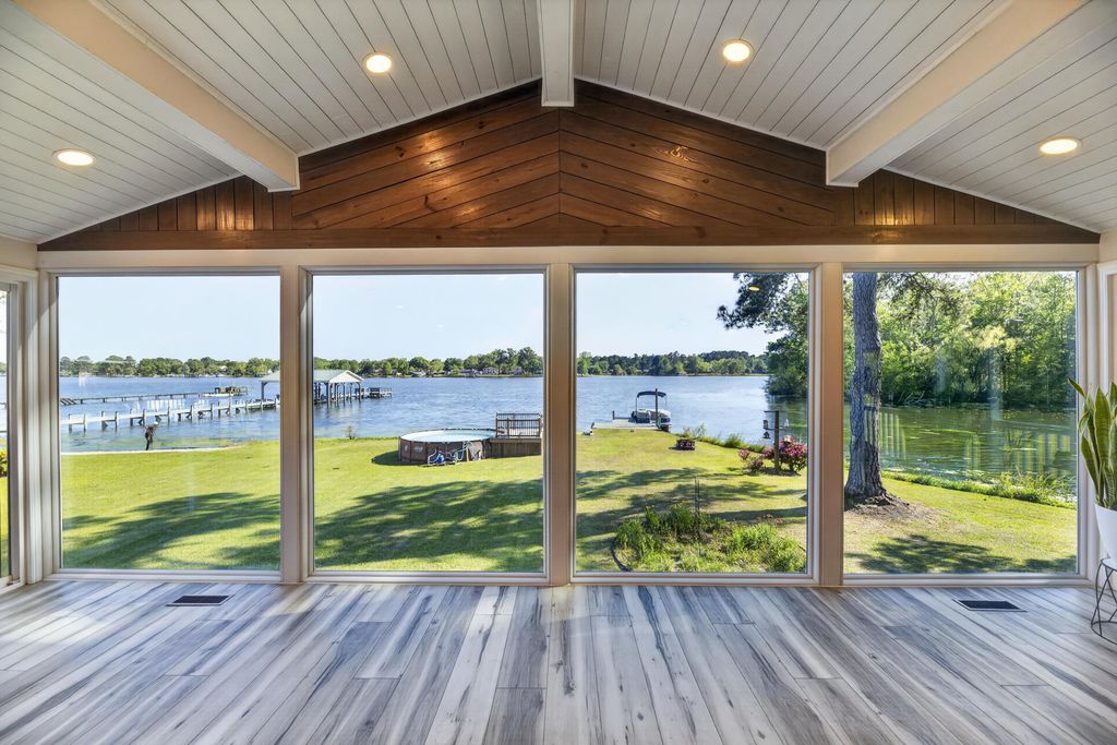 1719 Taw Caw Drive, Summerton, SC 29148
