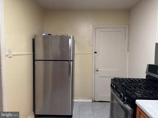 1304 BROWNING ST, Camden, NJ 08104