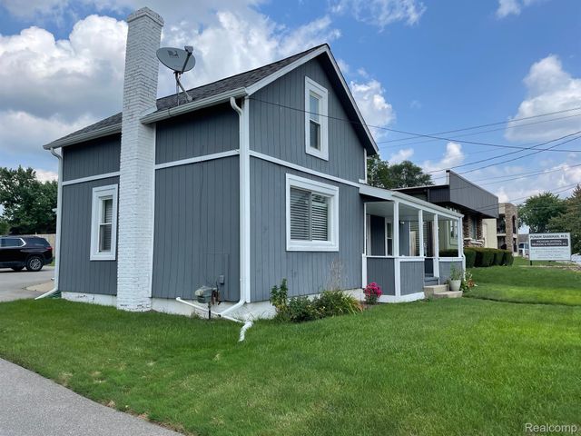 7556 Miller Road, Swartz Creek, MI 48473