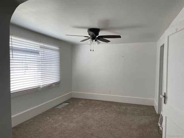 7556 Miller Road, Swartz Creek, MI 48473