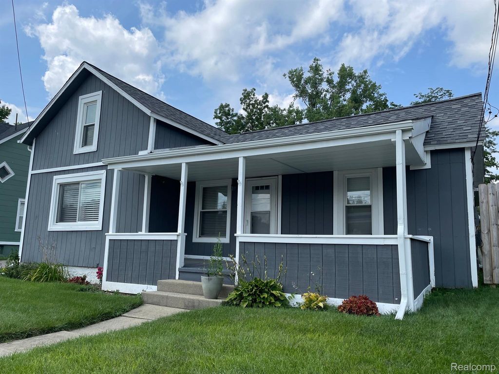 7556 Miller Road, Swartz Creek, MI 48473