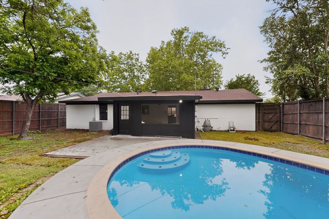 4518 Sandra Lynn Drive, Mesquite, TX 75150