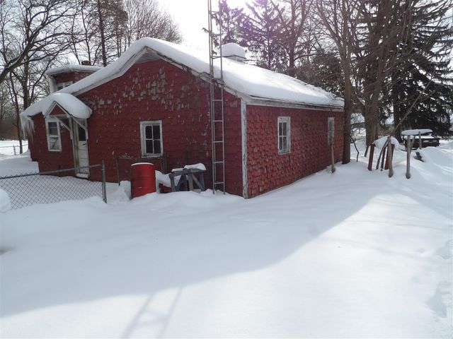 2103 Niles Buchanan Road, Niles, MI 49120