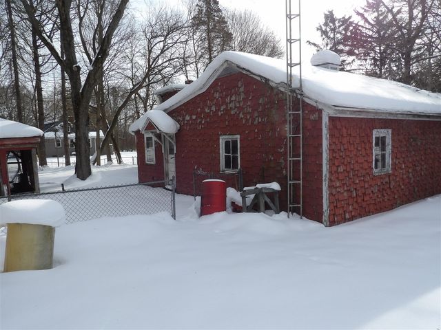 2103 Niles Buchanan Road, Niles, MI 49120