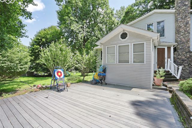 19 Farview Terrace, Suffern, NY 10901