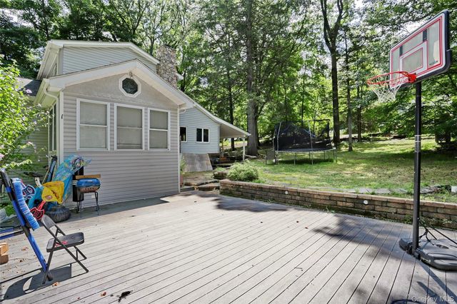 19 Farview Terrace, Suffern, NY 10901
