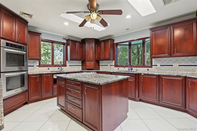 19 Farview Terrace, Suffern, NY 10901
