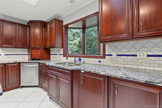 19 Farview Terrace, Suffern, NY 10901